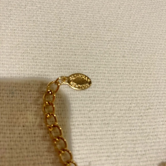 Necklace by Ali Khan New York. Beautiful. Pre Owned. Excellent Condition. - Picture 12 of 17